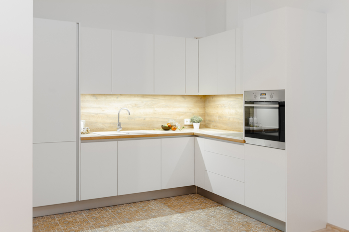 balta virtuves iekārta